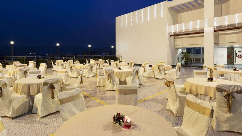 Ramada Navi Mumbai Exterior