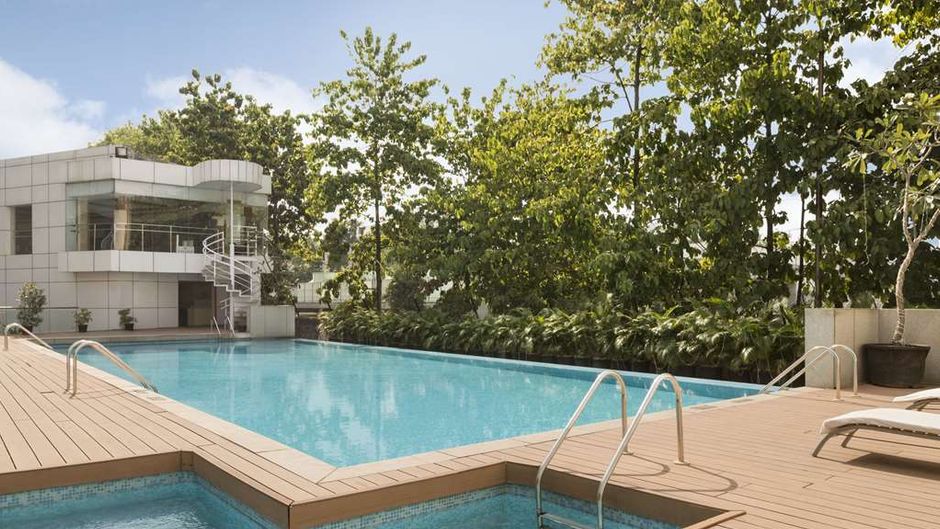 Ramada Navi Mumbai Pool