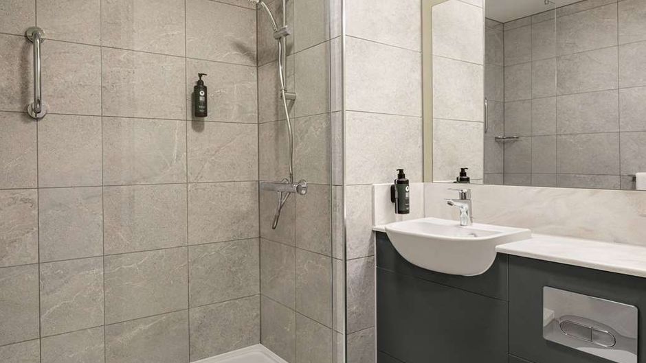 Days Inn Chesterfield Tibshelf Room