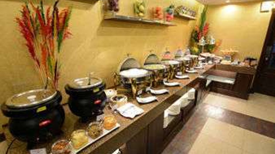 Ramada Manila Central Restaurant