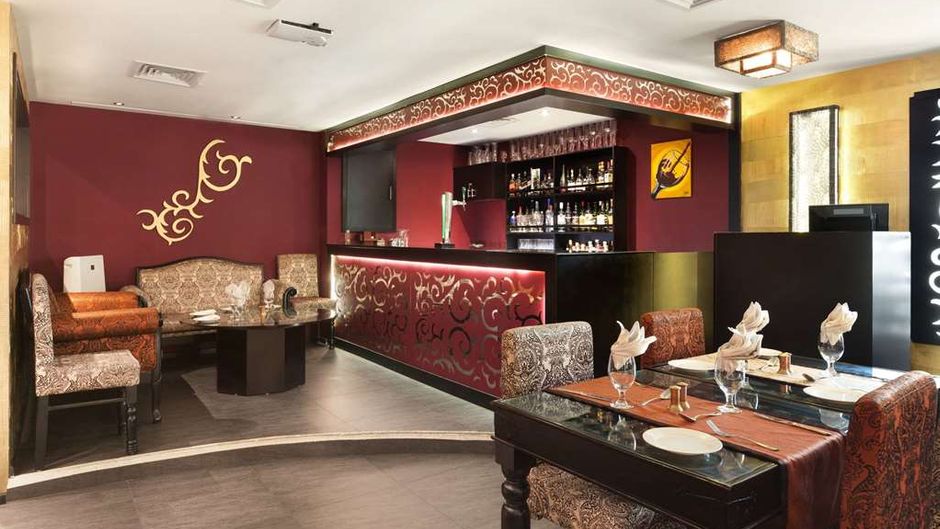 Royal Ascot Hotel Apartments Restaurant