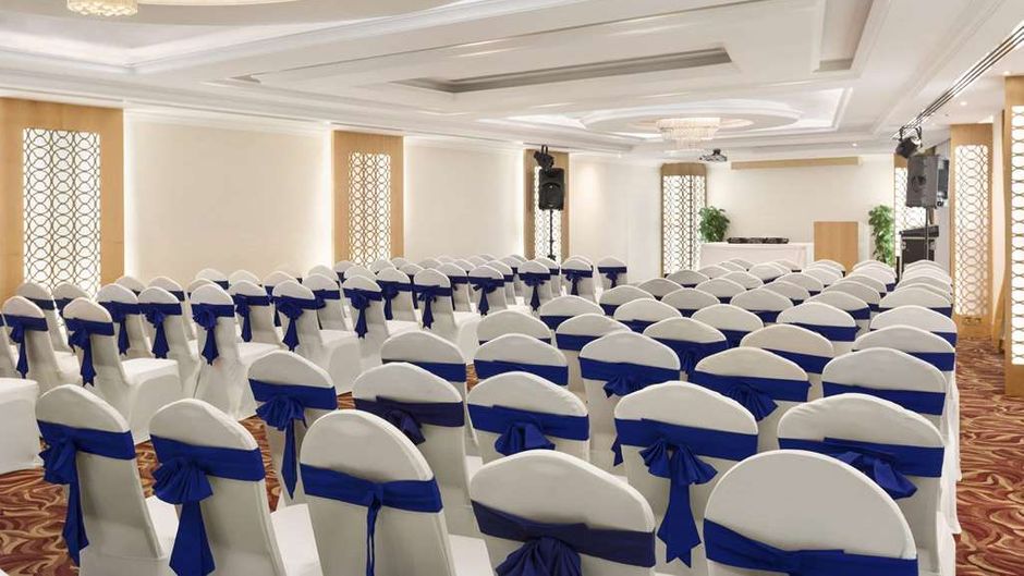 Royal Ascot Hotel Apartments Meeting