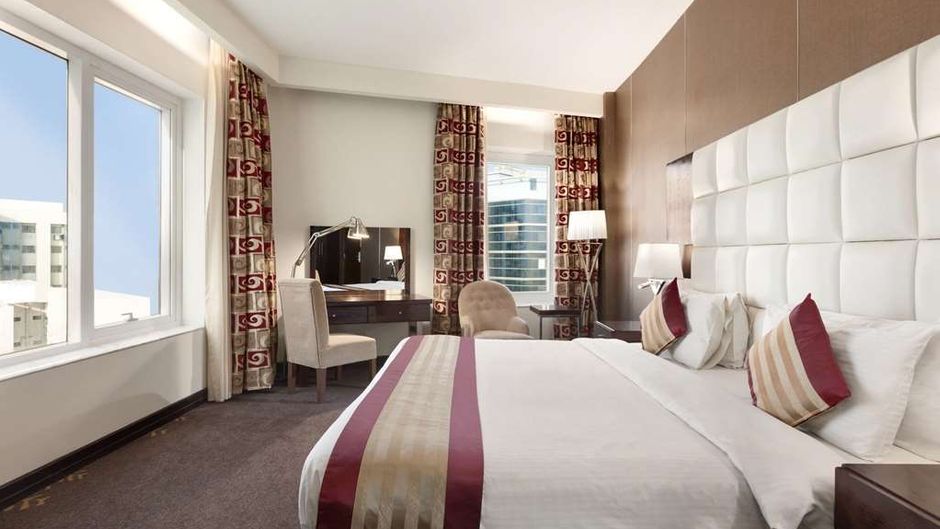 Royal Ascot Hotel Apartments Room