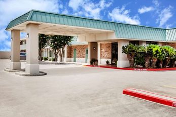 Days Inn Seguin TX