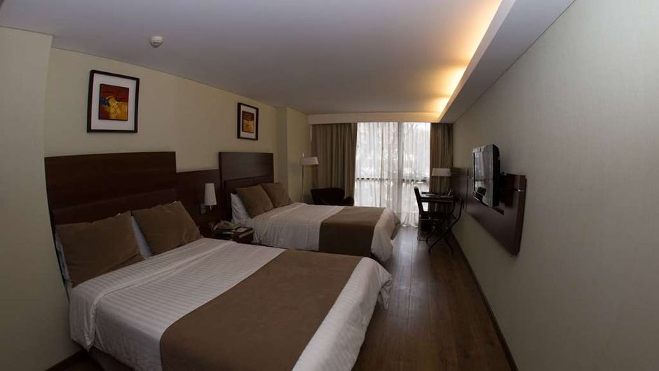 Howard Johnson Hotel Cordoba Room