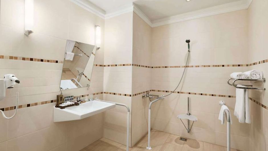 Ramada Plaza Gevgelija Room