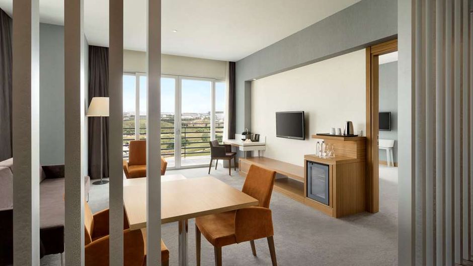 Ramada Plaza Istanbul Asia Airport Suite