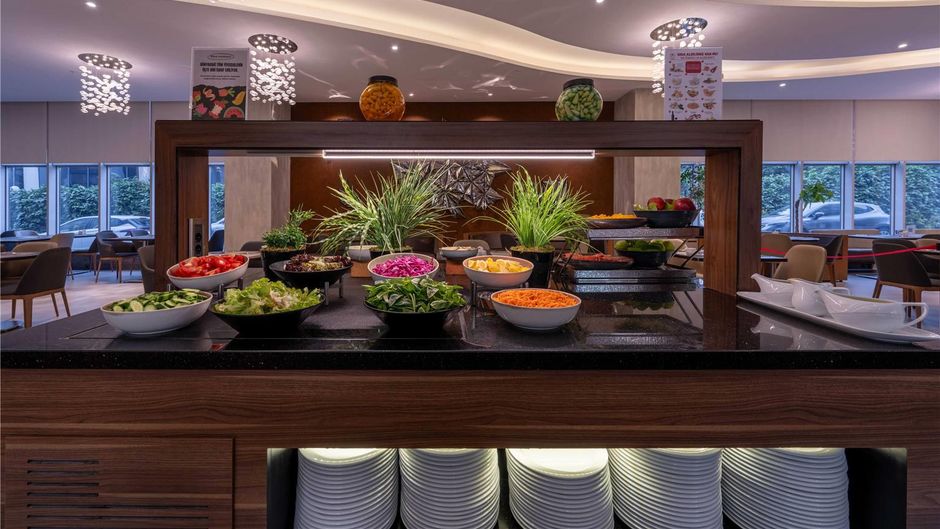 Ramada Encore Istanbul Bayrampasa Restaurant