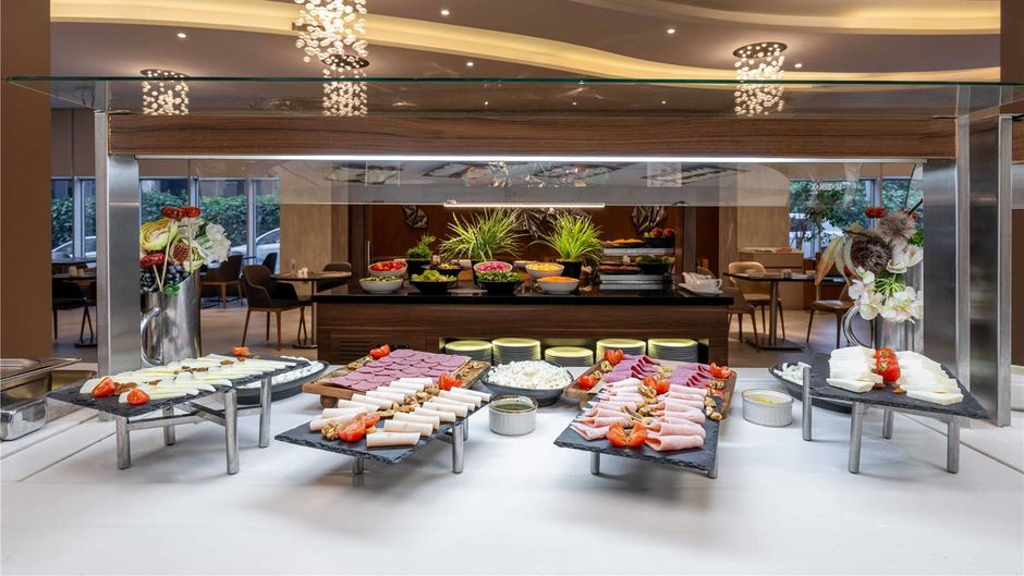 Ramada Encore Istanbul Bayrampasa Restaurant