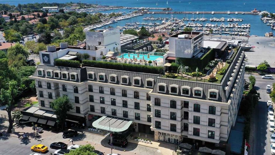 Wyndham Grand Istanbul Kalamis Marina Exterior
