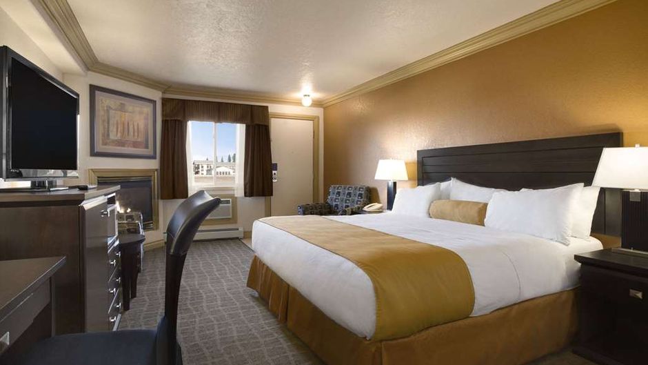 Days Inn High Level Room