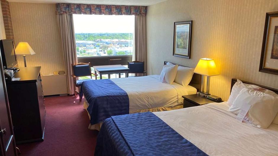 Ramada Lethbridge Room