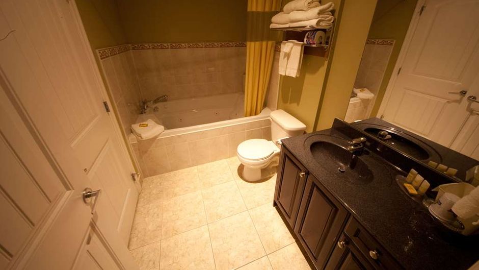 Days Inn - Surrey Room