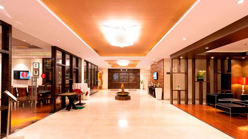 Ramada by Wyndham Neemrana Lobby
