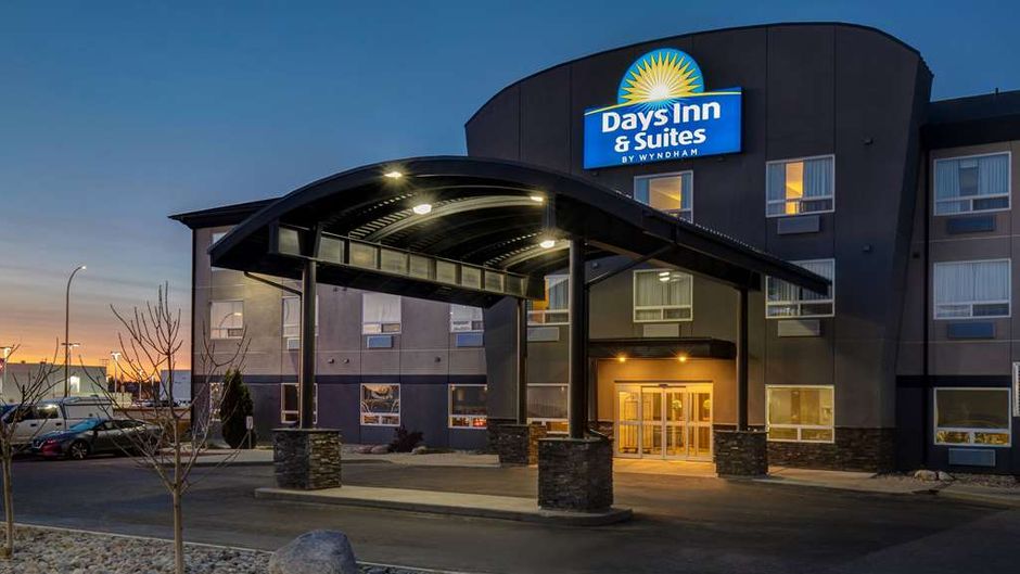 Days Inn & Suites, Yorkton Exterior