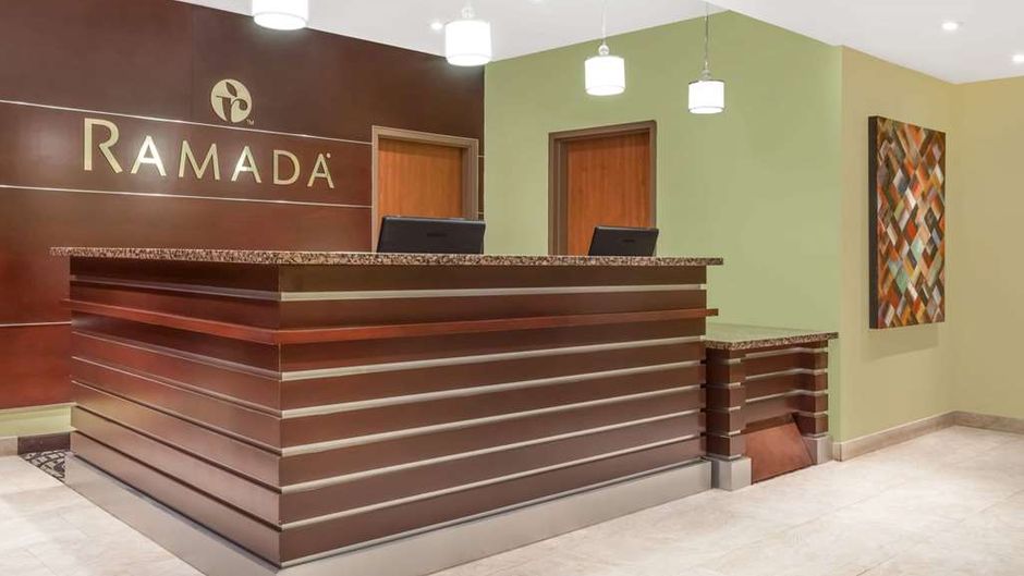 Ramada Carlyle Lobby