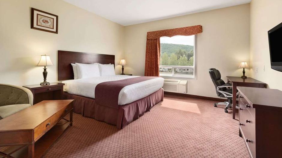 Days Inn Chetwynd Room