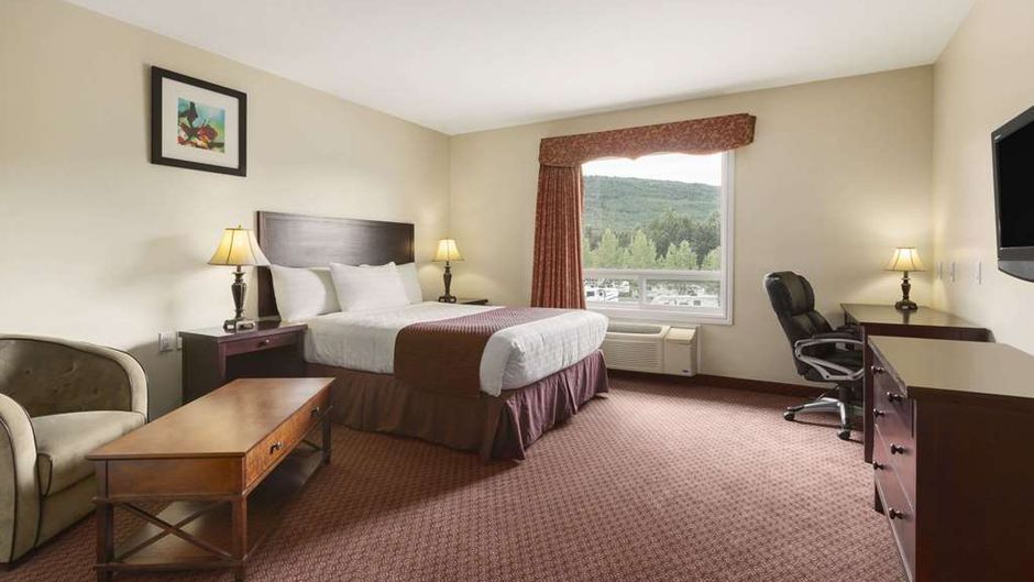 Days Inn Chetwynd Room