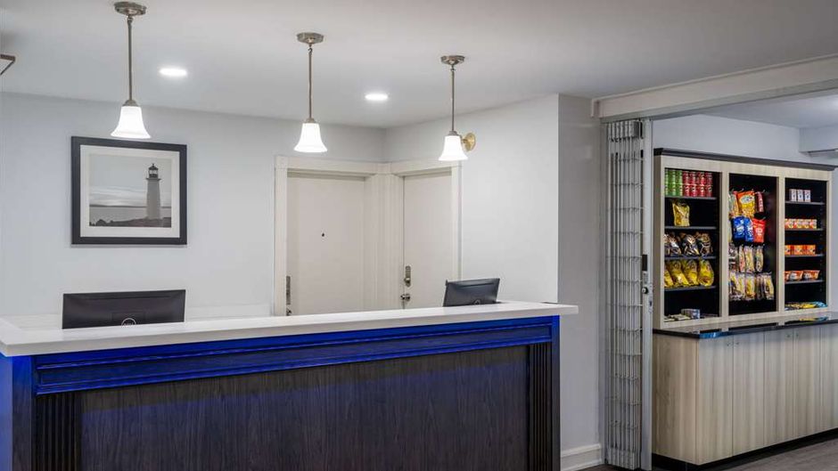Travelodge Suites Saint John Lobby