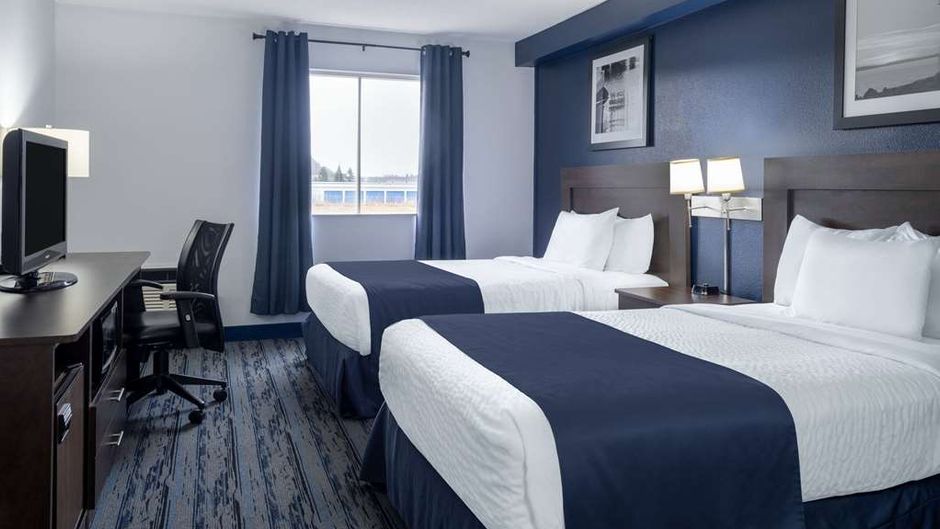 Travelodge Suites Saint John Room