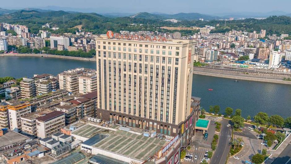 Ramada Plaza Shaoguan City Center Exterior