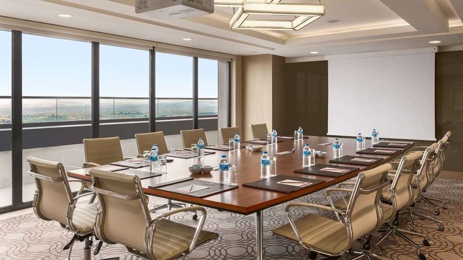 Ramada Plaza Istanbul Tekstilkent Meeting