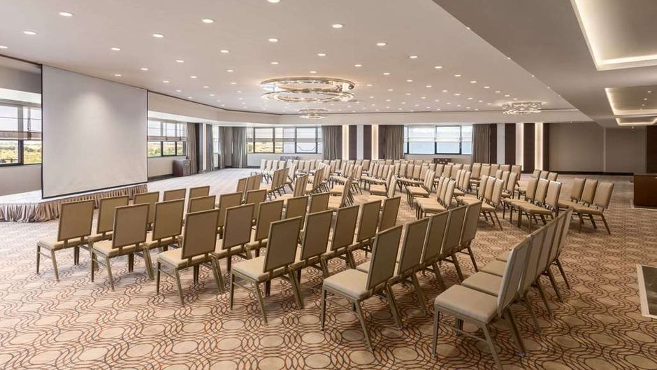 Ramada Plaza Istanbul Tekstilkent Ballroom