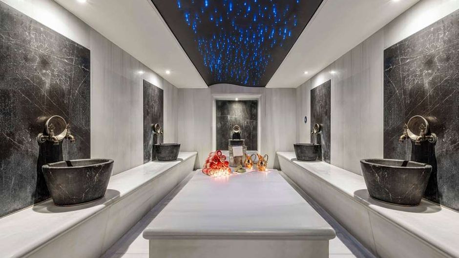 Ramada Plaza Istanbul Tekstilkent Lobby