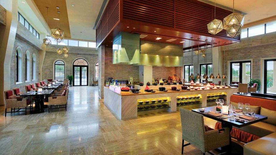 Wyndham Grand Plaza Royale Hainan Longmu Restaurant