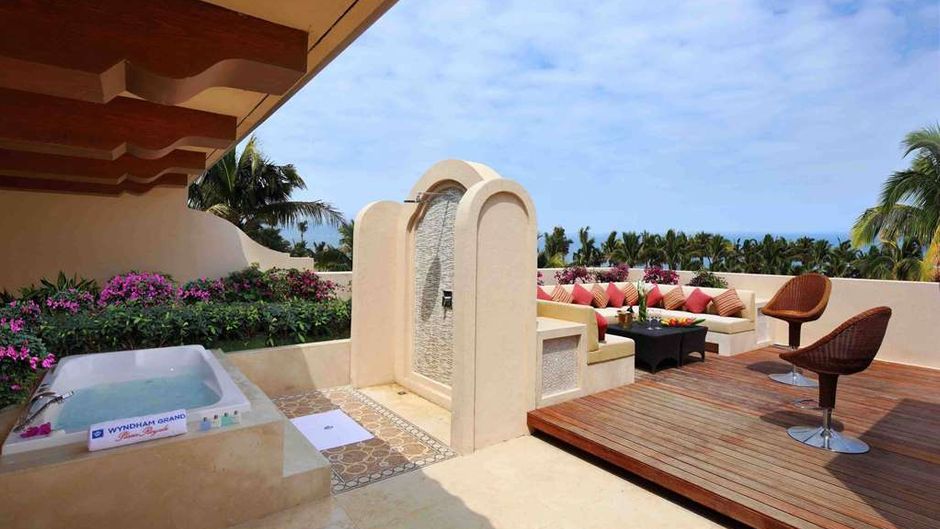 Wyndham Grand Plaza Royale Hainan Longmu Suite