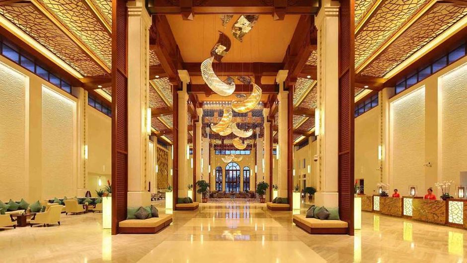 Wyndham Grand Plaza Royale Hainan Longmu Lobby