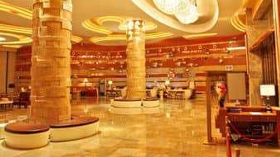 Days Hotel & Suites Yangijang Lobby