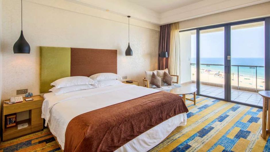 Days Hotel & Suites Yangijang Room