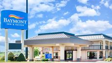 Baymont Inn/Suites Clarksville Northeast