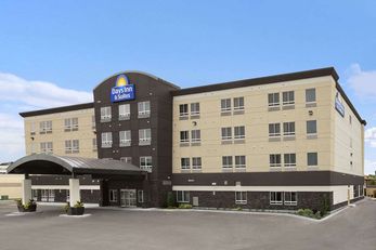 Days Inn & Suites Winnipeg Airport