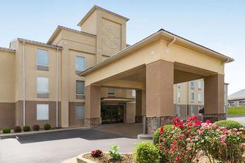 Baymont Inn & Suites Georgetown