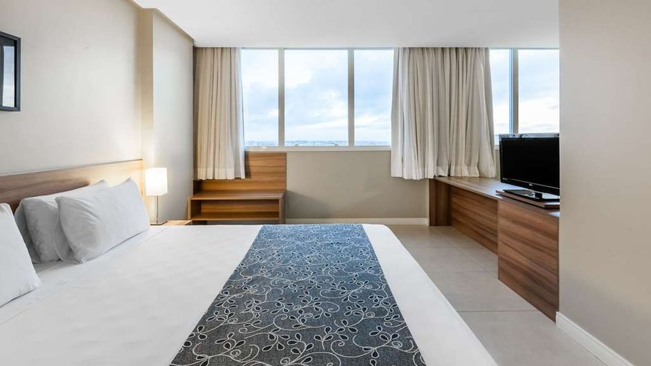 Days Inn Linhares Room