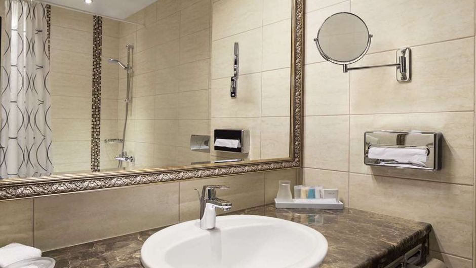 Ramada Kazan City Center Room