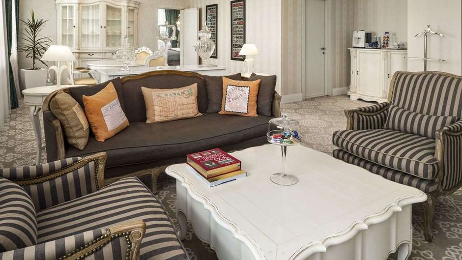 Ramada Kazan City Center Suite
