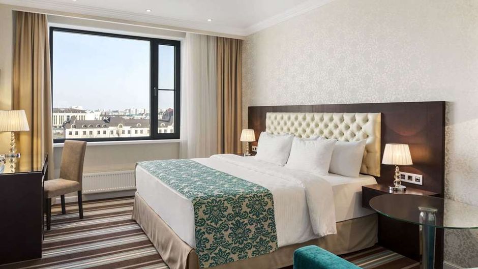 Ramada Kazan City Center Suite