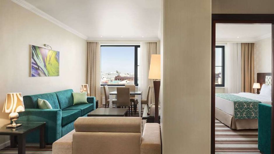 Ramada Kazan City Center Suite
