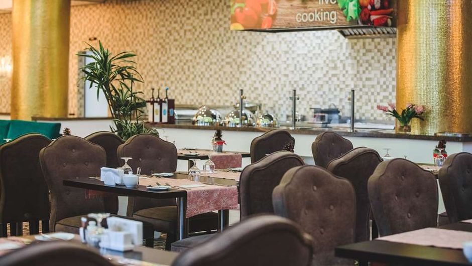 Ramada Kazan City Center Restaurant