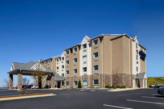 Microtel Inn/Stes by Wyndham Triadelphia