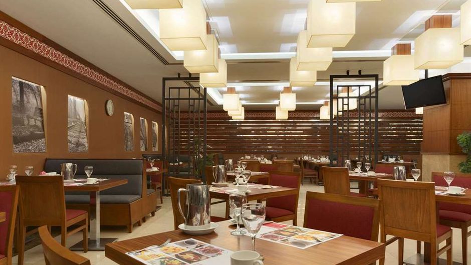 Ramada Plaza by Wyndham Izmit Restaurant