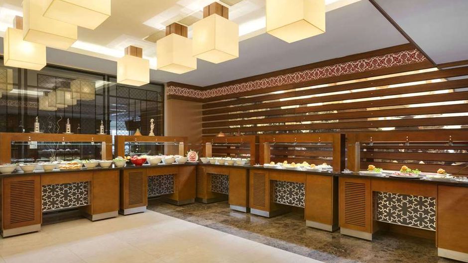 Ramada Plaza by Wyndham Izmit Restaurant