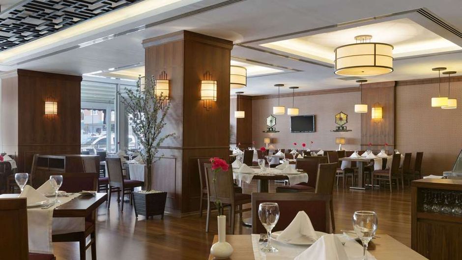 Ramada Plaza by Wyndham Izmit Restaurant