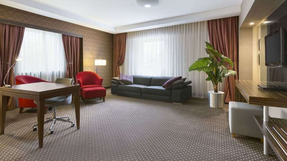 Ramada Plaza by Wyndham Izmit Suite
