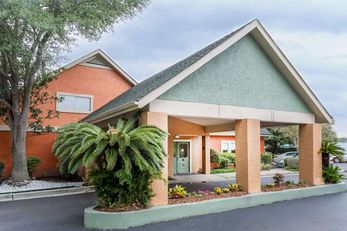 Hawthorn Suites North Charleston