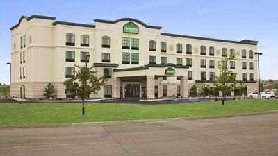 Wingate by Wyndham Bismarck
