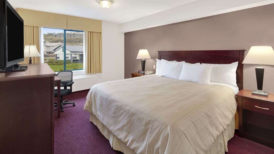 Days Inn Kamloops Room